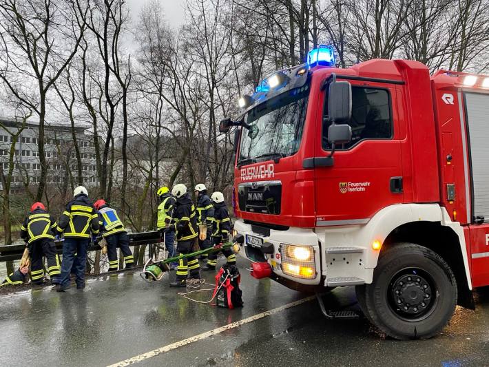 Kanuten kentern auf der Lenne – eine Person verstorben