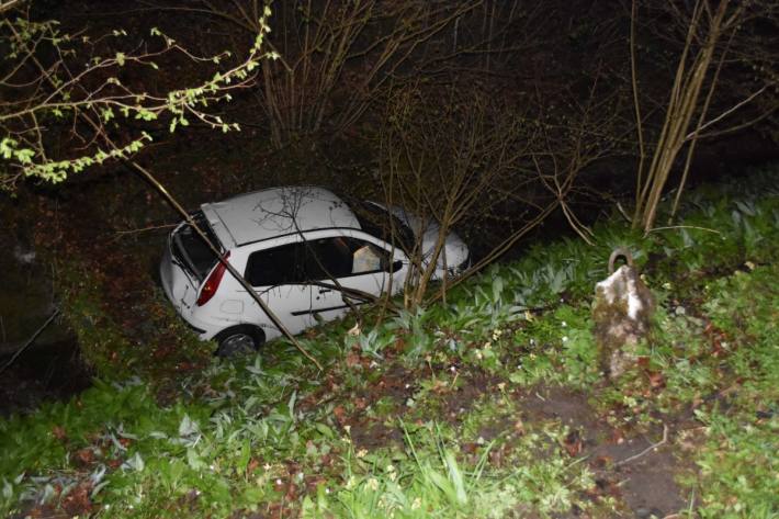 Beim Unfall in Obernau LU musste die Strasse gesperrt werden.