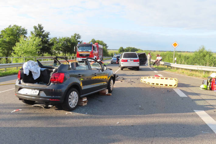 29-jährige Autofahrerin bei Unfall schwer verletzt