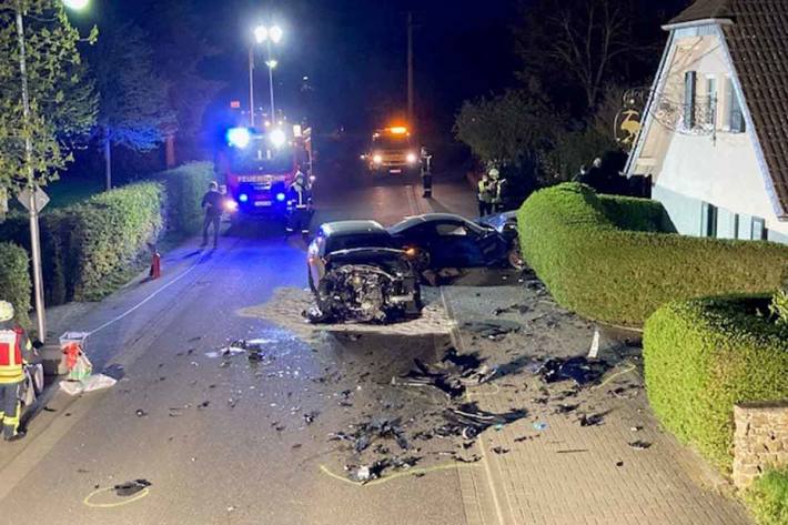 Am 29.04.2021 ereignete sich in Grafschaft ein Uunfall, bei dem mehrere Personen leicht verletzt wurden