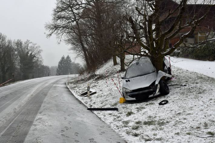 St. Urban LU – Der Lenker verstarb auf der Unfallstelle