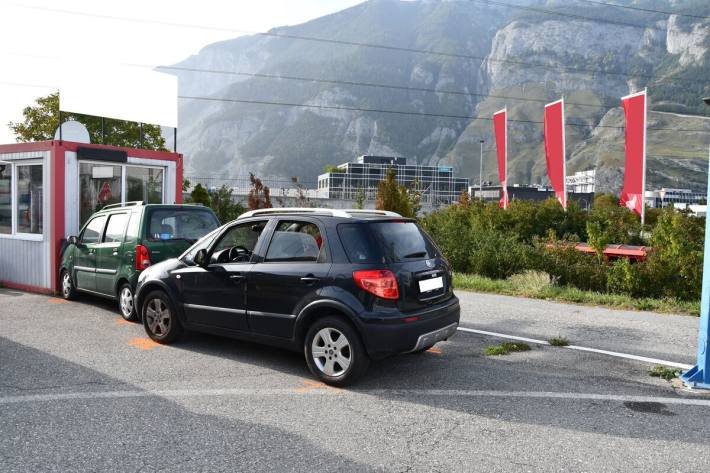 Verkehrsunfall auf einem Parkplatz 