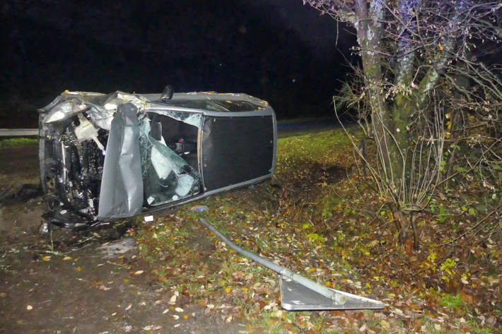 Gegenverkehr bei Überholmanöver führte zu Unfall