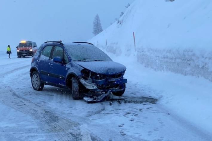 In Hospental UR kam es heute zu einem Selbstunfall