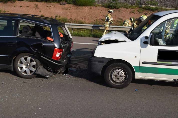 Das Fahrzeug verlor auf dem linken Fahrstreifen jegliche Motorleistung und ließ sich nicht mehr lenken