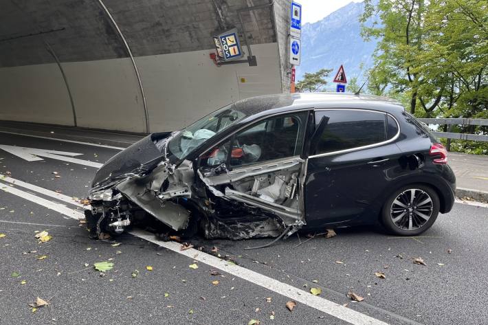 Nach dem Unfall kam es zu Verkehrsbehinderungen