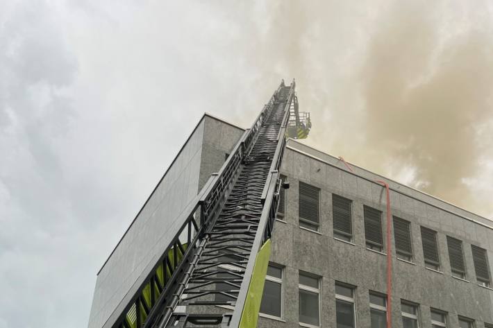 Brand im Glattpark in Opfikon.