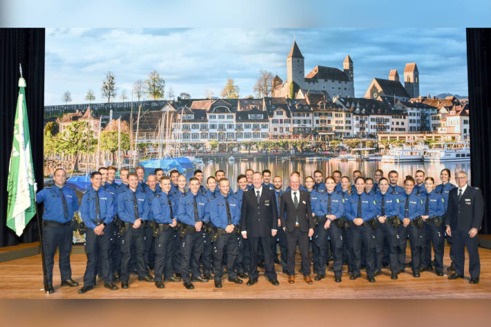  35 Polizeiangehörige ins Korps der Kantonspolizei St. Gallen aufgenommen