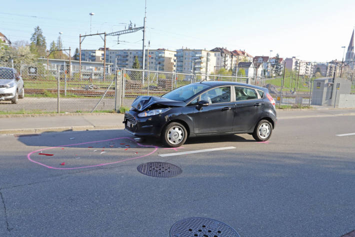 Unfallfahrzeug auf der Oberstrasse in St. Gallen