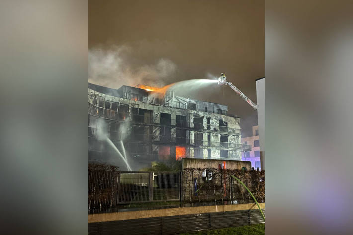 Katastrophaler Brand zerstört Wohnblock in Essen