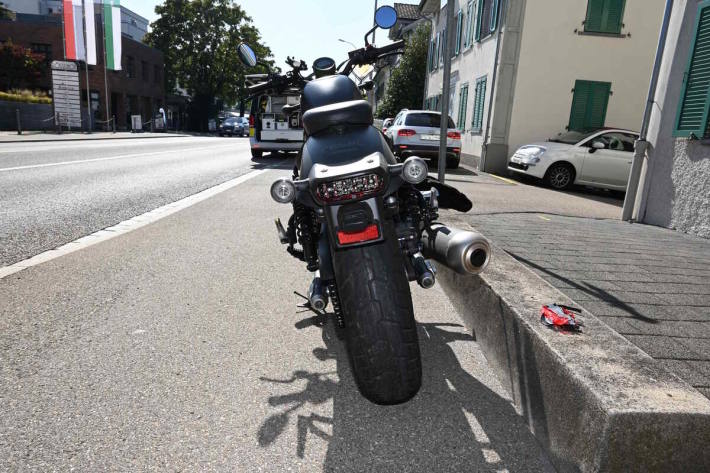 Die Motorradfahrerin wurde leicht verletzt 