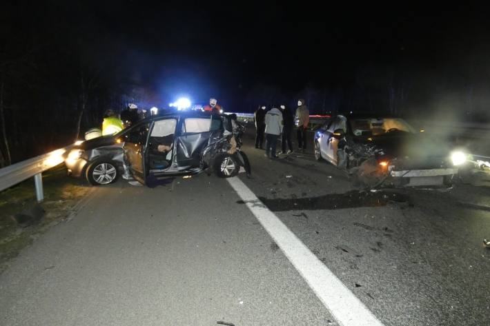 Nach dem Unfall kam es zu Verkehrsbehinderungen 