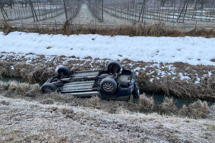 Beim Unfall in Sion VS ist der Lenker verstorben.