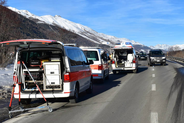 Seitlich-frontale Kollision fordert zwei Verletzte