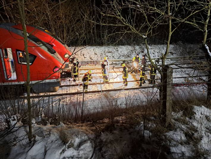 Zug wegen technischem Defekt evakuiert