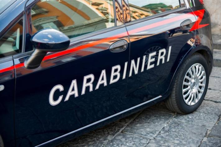 Carabiniere wurde einfach von Räuber überfahren.