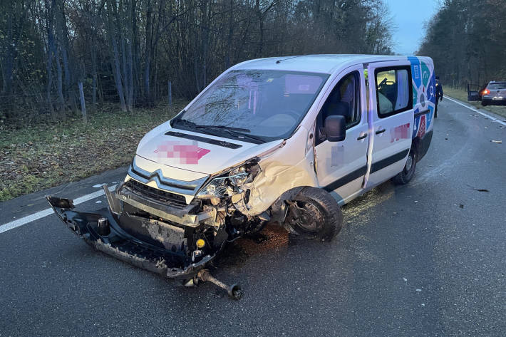 Alle Fahrzeuge wurden stark beschädigt 