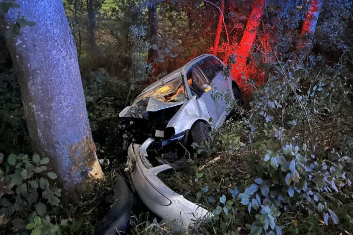 Der Sachschaden nach dem Unfall beläuft sich auf mehrere tausend Franken