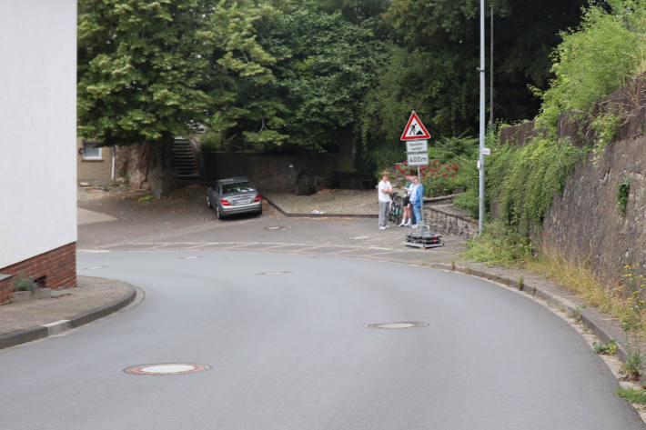 Die Polizei betonte, dass die getragenen Fahrradhelme Schlimmeres verhindert haben.