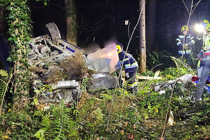 Das Fahrzeug überschlug sich mehrfach.