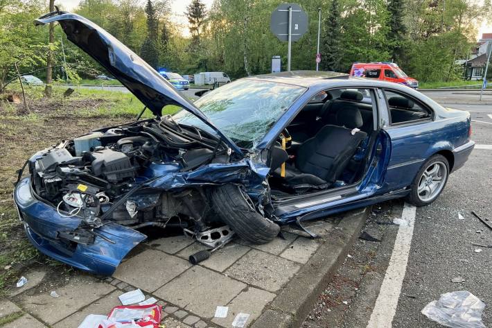 Vier Verletzte Personen nach Unfall