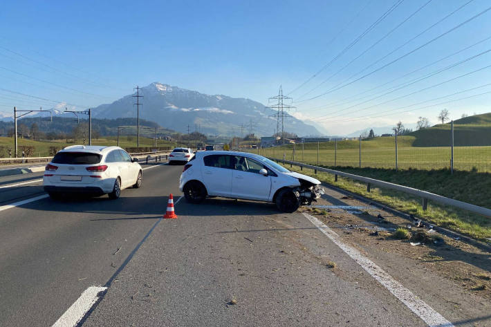 Unfall auf der A4 bei Rotkreuz