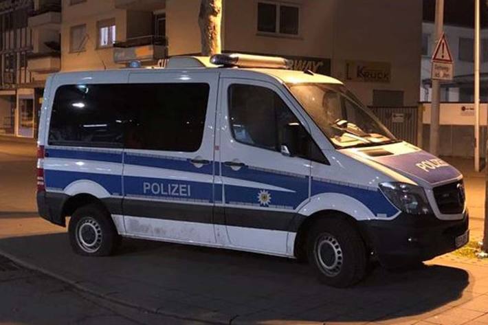 Gestern wurde an einem Fahrzeug der Bundespolizei in Worms ein Reifen zerstochen