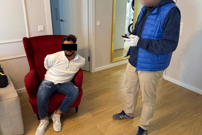 Auch der Sohn wurde überwältigt.