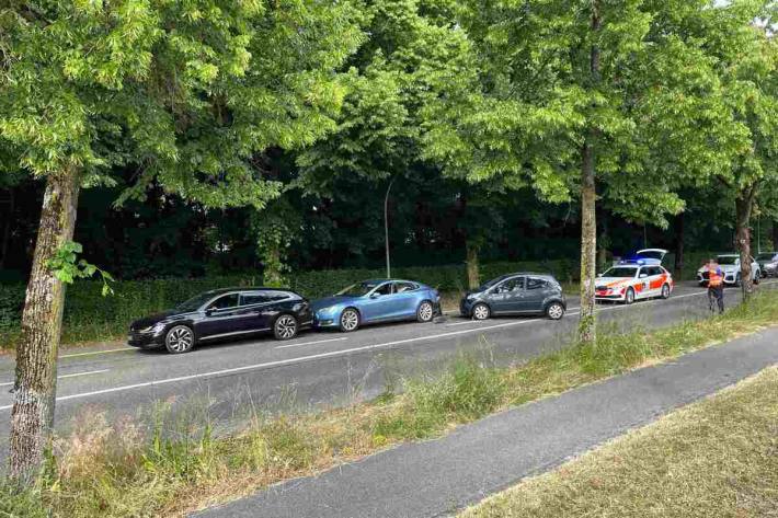 Stockenden Verkehr zu spät bemerkt