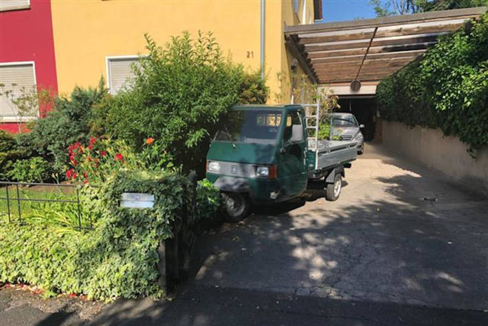 Traktorgespann entwendet und zwei Unfälle verursacht bei Maikammer / Edenkoben