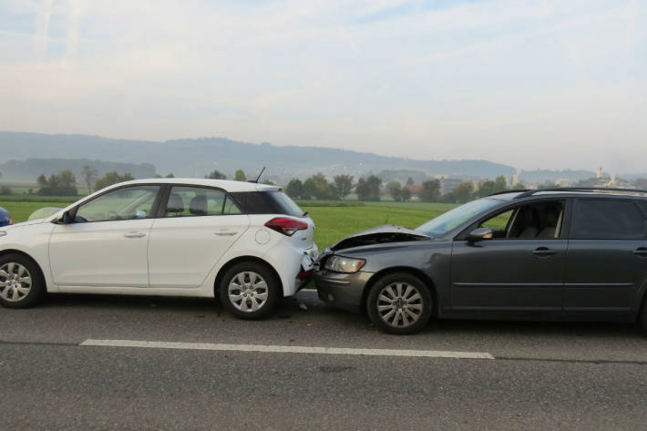 Auffahrunfall mit vier Autos.