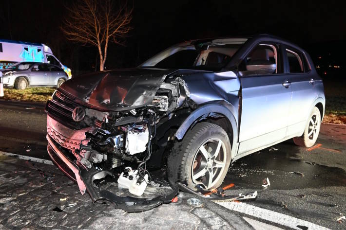 Die Autos wurden beschädigt