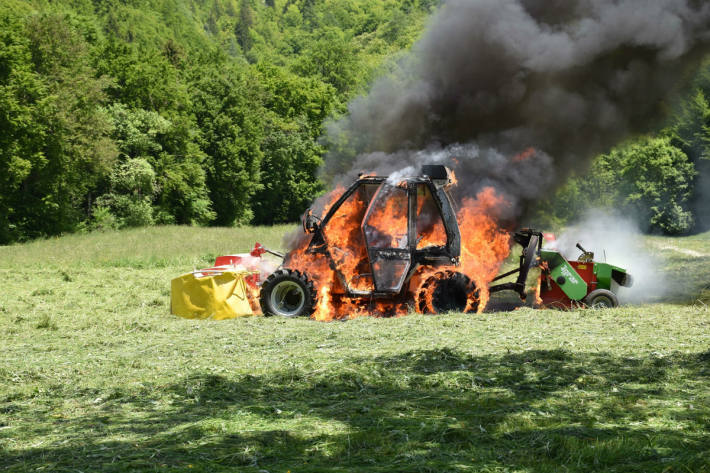 Motorkarren in Vollbrand