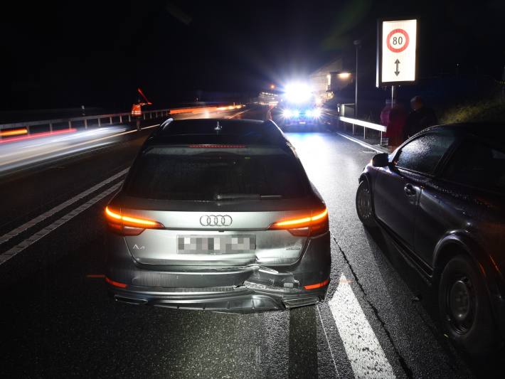 Auffahrunfall auf Autostrasse – Lenker besass nie einen Führerausweis