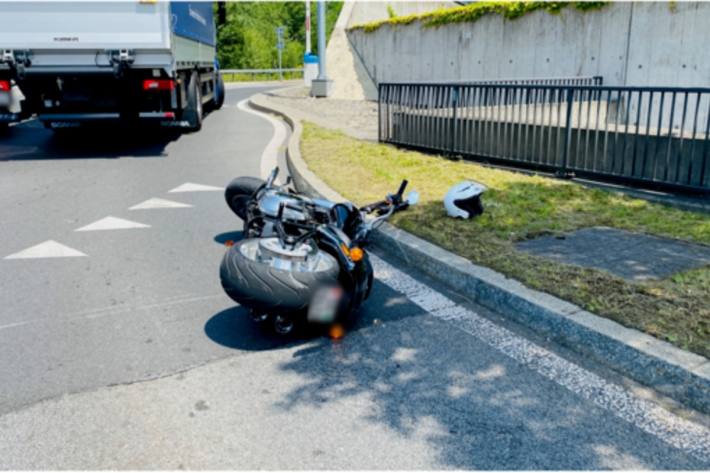 Der Motorradlenker verletzte sich bei Unfall in Altdorf UR von gestern.