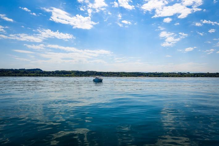 Das Baden im Neuenburgersee ist wieder erlaubt.