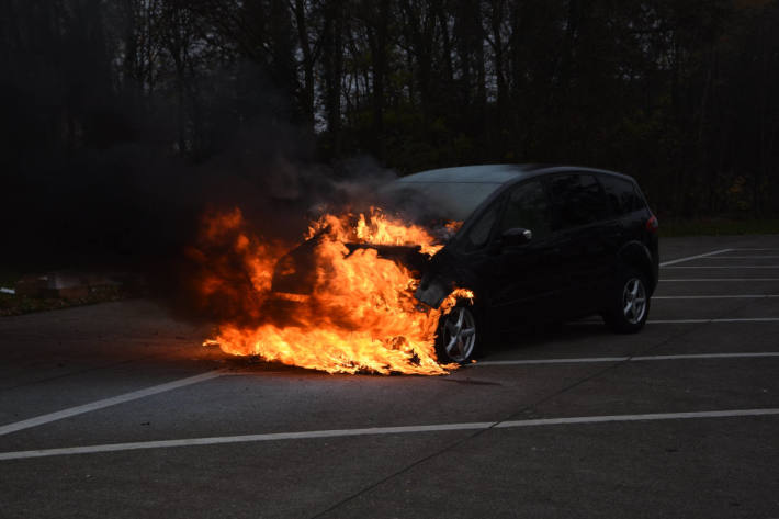 Fahrzeug auf der A1 bei Goldach in Brand geraten