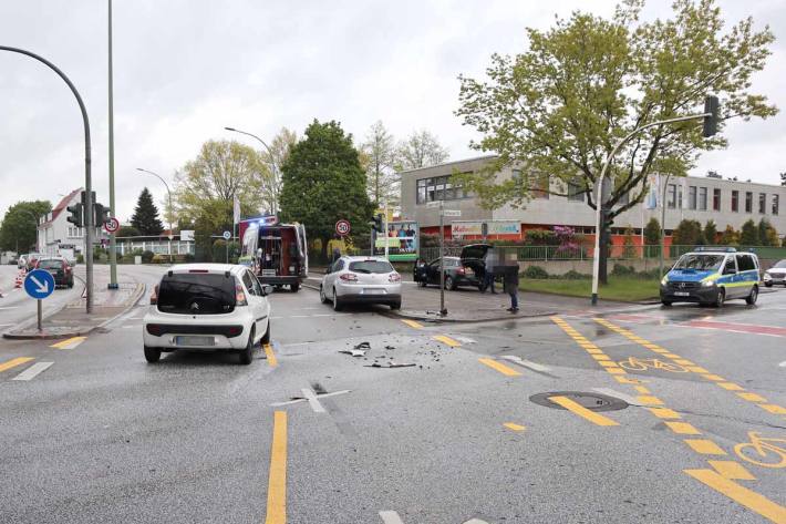 An den Fahrzeugen entstanden in Bremerhaven Schäden von geschätzt rund 10.000 Euro