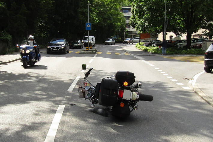 Unfallstelle auf der Sandstrasse in Glarus