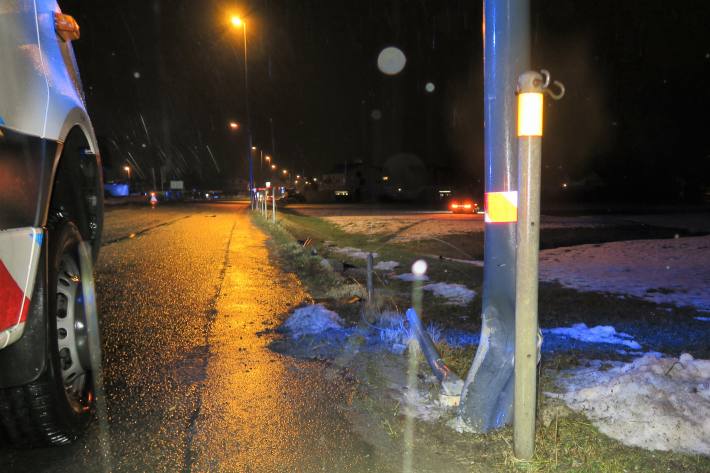  Unfall nach Sekundenschlaf gebaut in Näfels