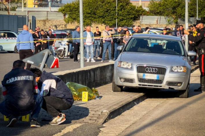 Ein tragischer Unfall hat sich gestern Samstag in Casalnuovo bei Napoli ereignet.