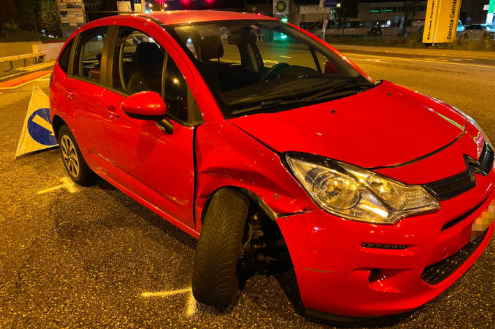 Lichtsignal missachtet und mit Auto kollidiert