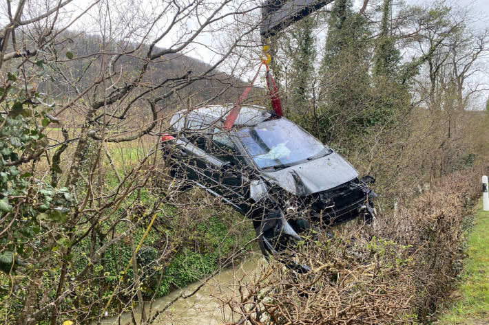 Selbstunfall einer 55-jährigen Automobilistin