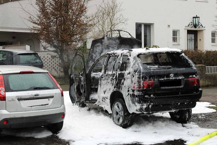 Die Polizei geht in Bad Oeynhausen dem Verdacht der Brandstiftung nach