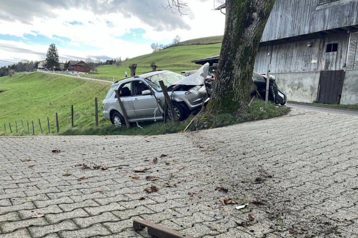 Der Verkehr wurde nach dem Unfall umgeleitet 