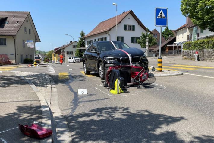 Schwerer Verkehrsunfall in Schöfflisdorf im Kanton Zürich