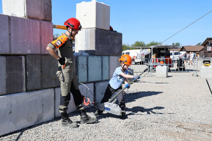 Die Kinder konnten tatkräftig mitmachen.