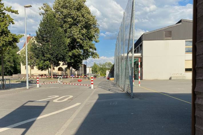 In Cham wurde gestern ein Kind angefahren und leicht verletzt.