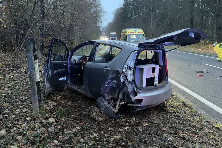 Nach dem Unfall kam es zu Verkehrsbehinderungen 