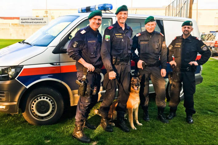 Polizeihund Apollo hat die Frau aufgespürt.